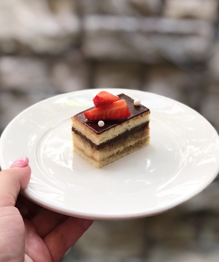 Perfect high tea at the Palazzo Montecasino